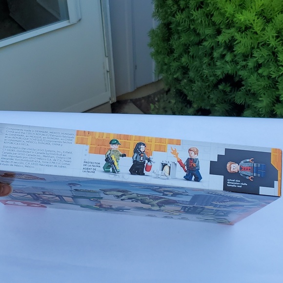 Lego Jurassic World T Rex Dinosaur Breakout 76944 - 140 Pcs New in Box RETIRED - Picture 6 of 8